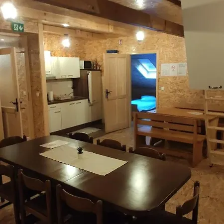 Planinarski Dom Ruzica 木屋 拉夫纳格拉