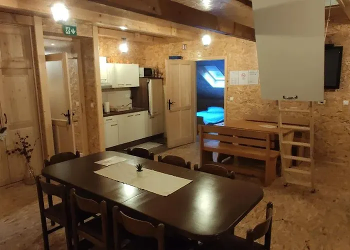 Planinarski Dom Ruzica Brvnara Ravna Gora